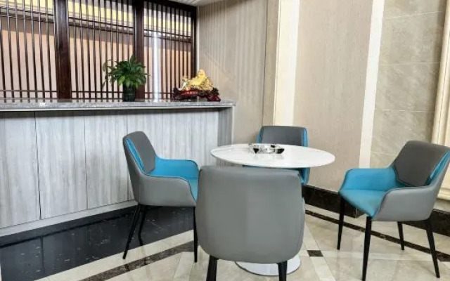 Rio Hotel (International Community Hotel)