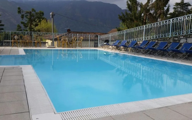 Hotel Lario