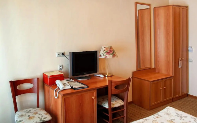 Рождественский