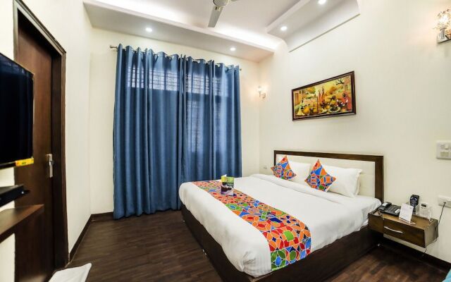 FabHotel Gurgaon 6