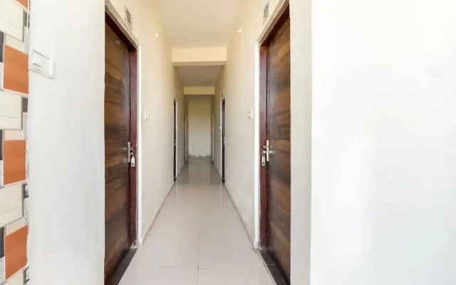 Shree Deep Hotel by OYO Rooms