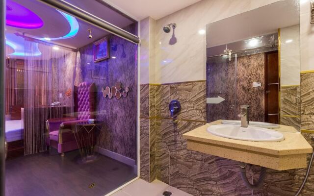 OYO 1108 Iboss Hotel