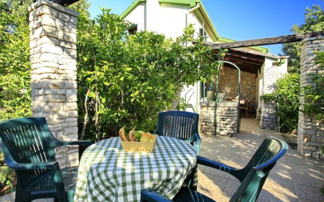 Stone House Oreb's Cottage