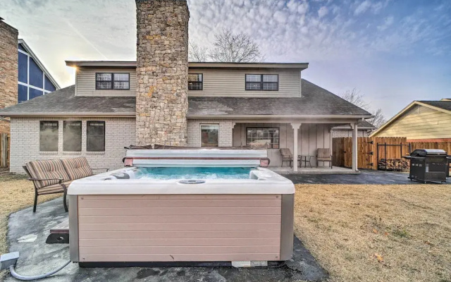Immaculate 'woodland View' Retreat w/ Hot Tub