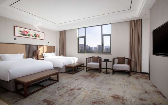 Ramada Encore by Wyndham Linqu Downtown