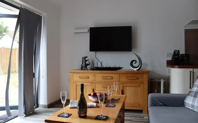 Ferndown Holiday Let