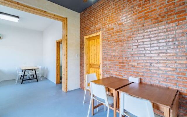 Syman Mogansiman Mountain Wild Starry Sky Pool Team Building Party Light Luxury Holiday Beauty