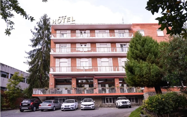 Hotel Alcázar - Irún centro