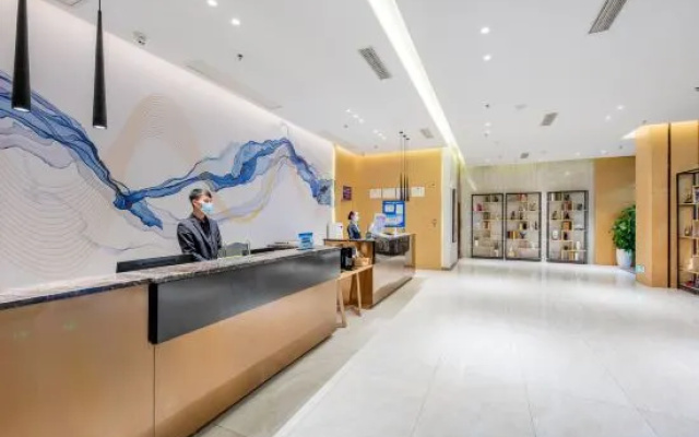 Baoyue Boutique Hotel(Shenzhen International Convention and Exhibition Center store) – People – Shenzhen