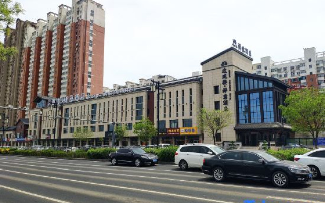 Grand Pavilion Hotel