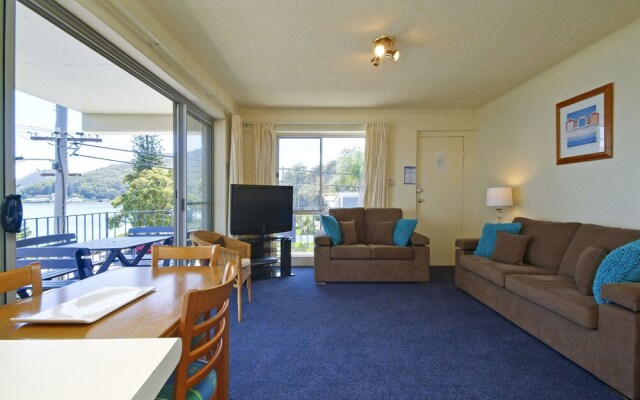 Shoal Towers, Unit 6/11 Shoal Bay Road