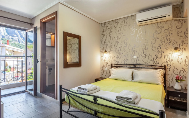 Toti Boutique Rooms