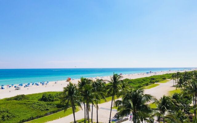 Penthouse Bahia Mar South Beach On Ocean Drive Miami Beach 1 Bedroom Home by RedAwning