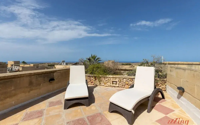 Pet Friendly Penthouse Rooftop Jacuzzi With Views