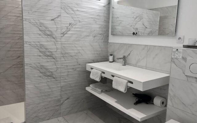 Hôtelya - Lille - Villeneuve d'Ascq