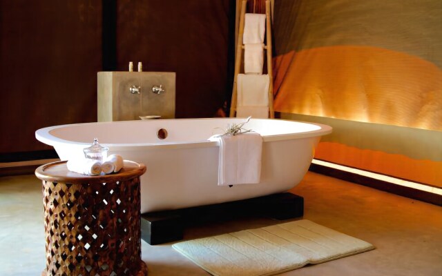 Tuli Safari Lodge