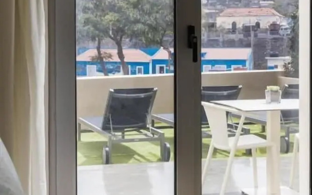 Oásis Tarrafal Alfândega Suites