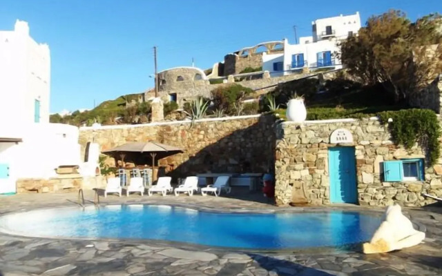 Cavo Delos