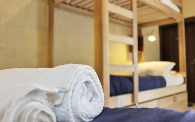 Two Pillows Boutique Hostel