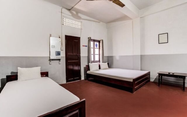 Spot on 38199 Hotel Orient