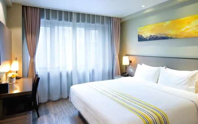 Home Inn Plus (Xi'an Wild Goose Pagoda)