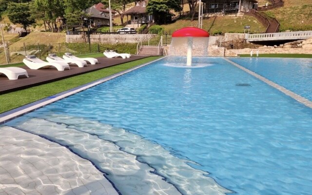 Nine Valley Park