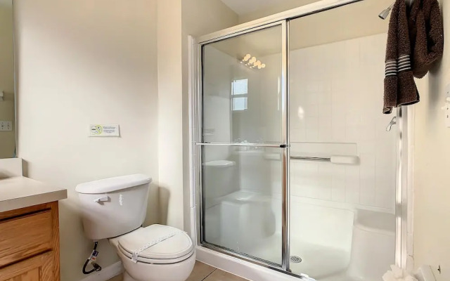 Spacious Emerald Escape - 12 Mins to Disney