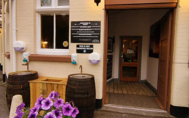 Stonehenge Inn