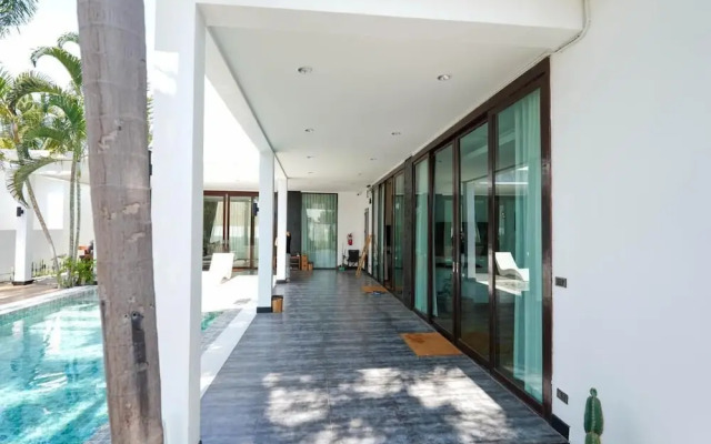 RoomQuest HideAway Hua Hin