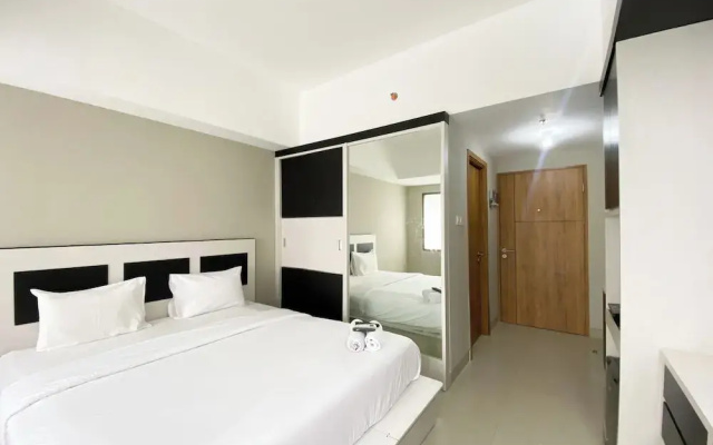 Homey Studio At Lrt City Jatibening Apartment