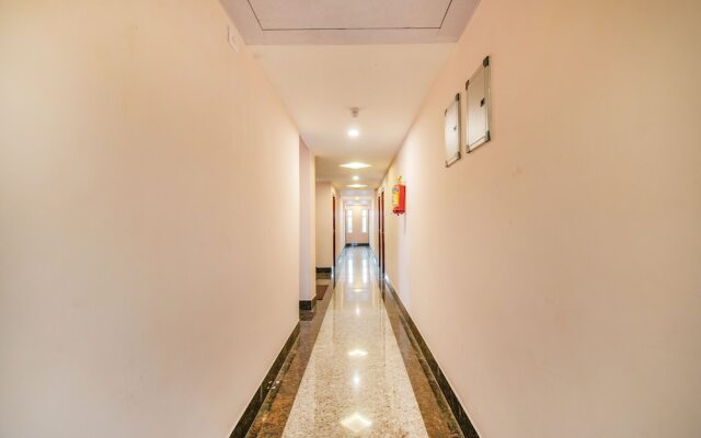 FabHotel Radha Residency