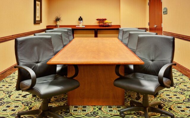 Holiday Inn Express & Suites Millington by IHG