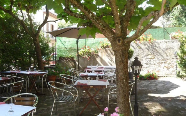 Logis Hôtel La Terrasse Fleurie