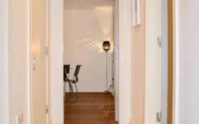 Modern Apartment in Silicon Docks With Balcony