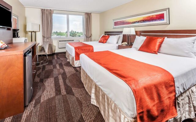 Bedfort Inn & Suites