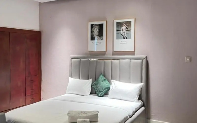 Sujimoto Residences