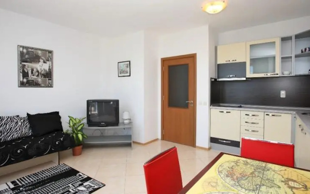 Sofia Apartments in Sunny Residence