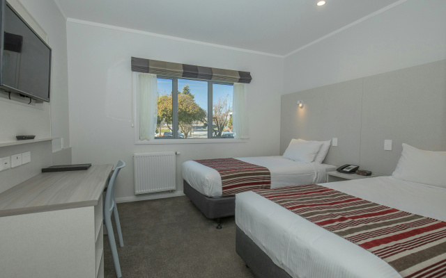 Wanaka Hotel – Guest Rooms – Wanaka