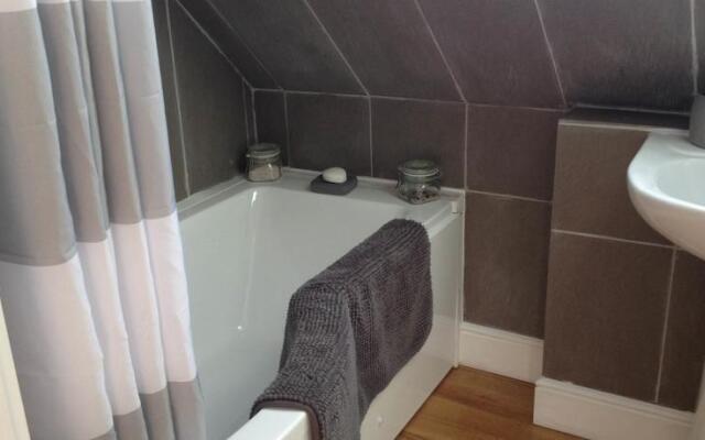 Tollgate Lodge