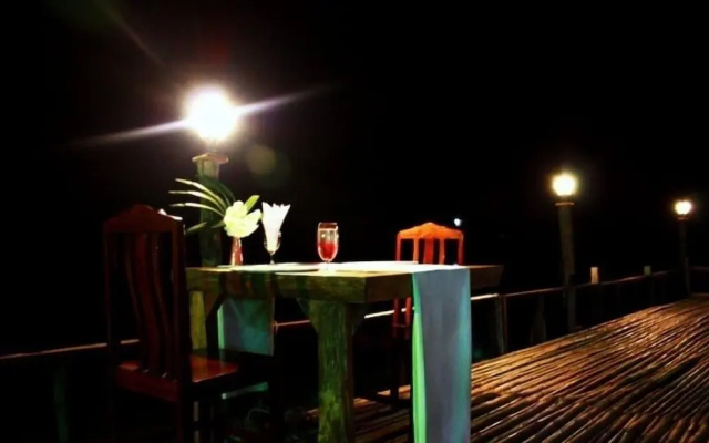 Jungle Bay Resort