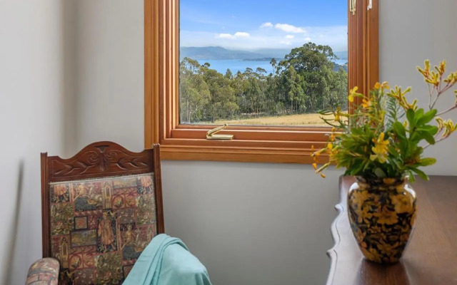 Manfield Country Bruny Island