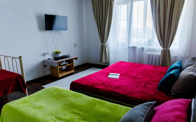 Апартаменты Крымск-Апарт на улице Карла Либкнехта 20