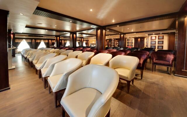 SUNRISE African Dreams Cruise - Grand Select