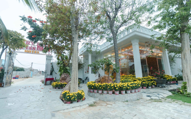 Suoi TIen Hills Hotel