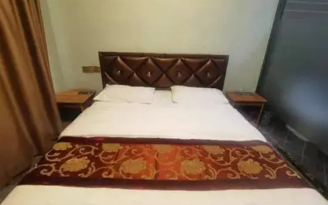 Jilin 168 Theme Hotel