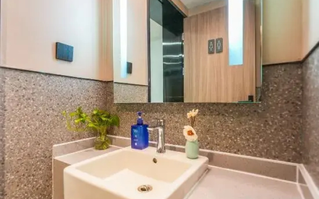 XTHotel (Shanghai Songjiang Station Store)