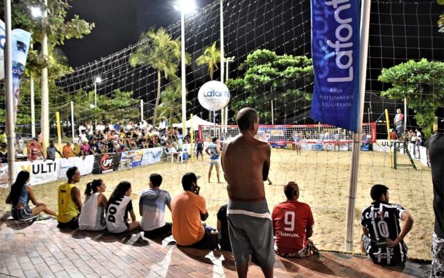 SEAFLATS Iate Plaza Hotel