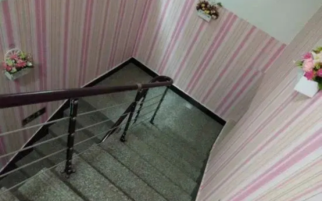 Weipai Business Hotel
