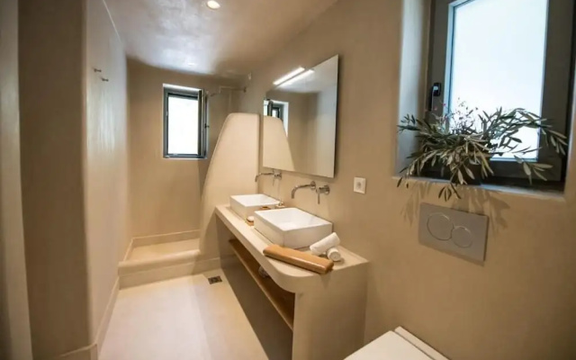 Grand View Elios
