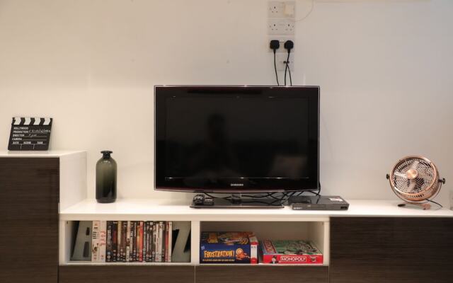 Modern Clapham Jct Apt with Parking